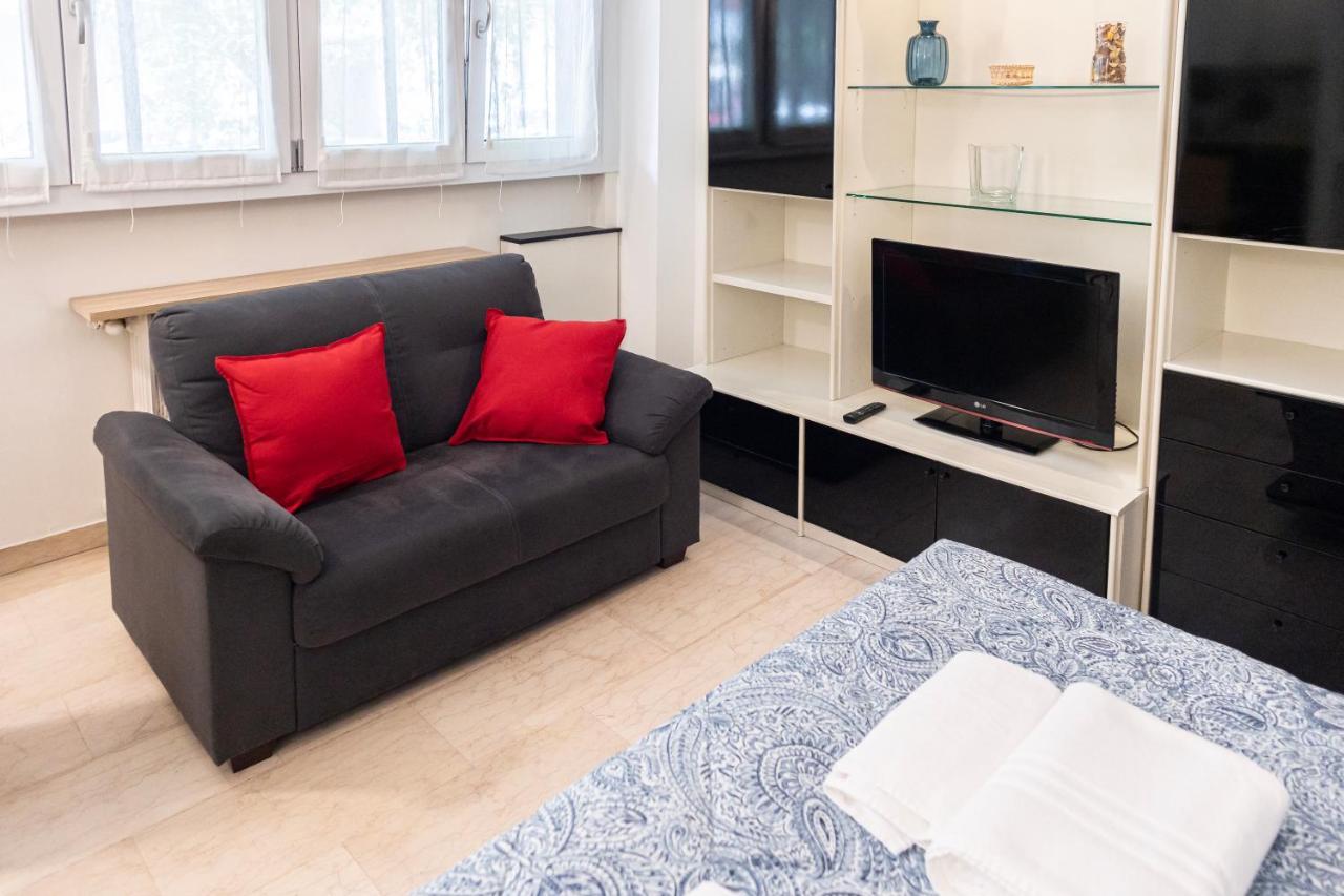 Accogliente Loft In Zona Monumentale/Cenisio Lägenhet Milano Exteriör bild